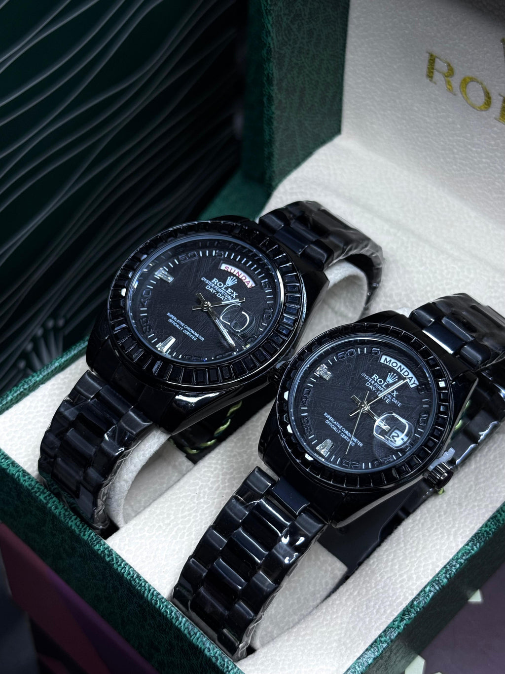 👉 Reloj Elegante en Pareja – Acero con Detalles Premium