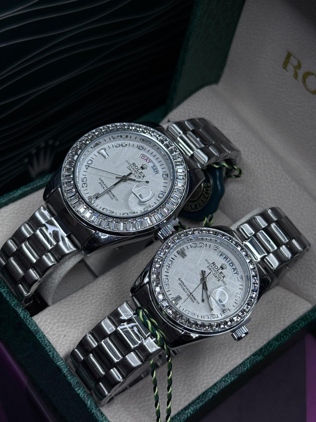 👉 Reloj Elegante en Pareja – Acero con Detalles Premium