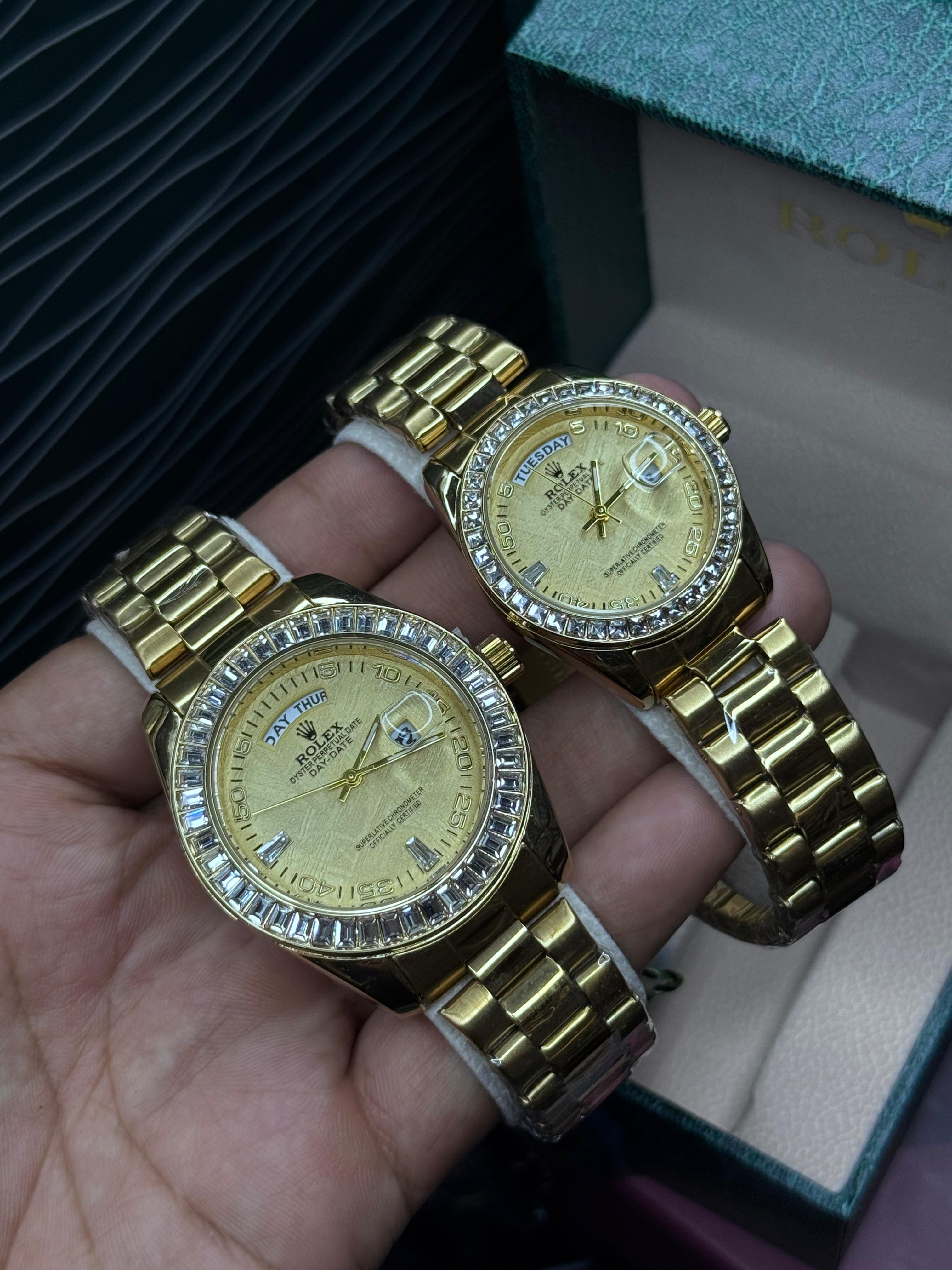 👉 Reloj Elegante en Pareja – Acero con Detalles Premium